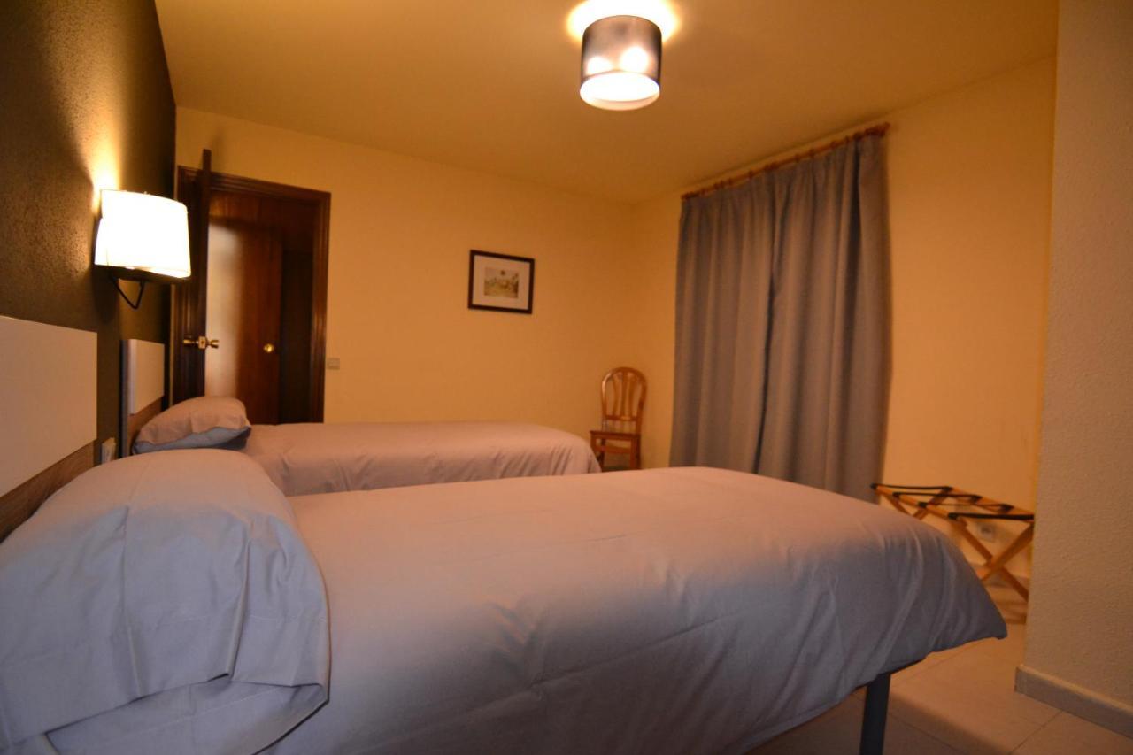 Apartamentos Turisticos Poblado 아린잘 외부 사진