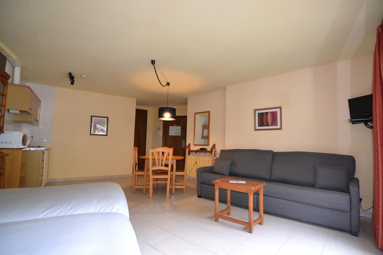 Apartamentos Turisticos Poblado 아린잘 외부 사진